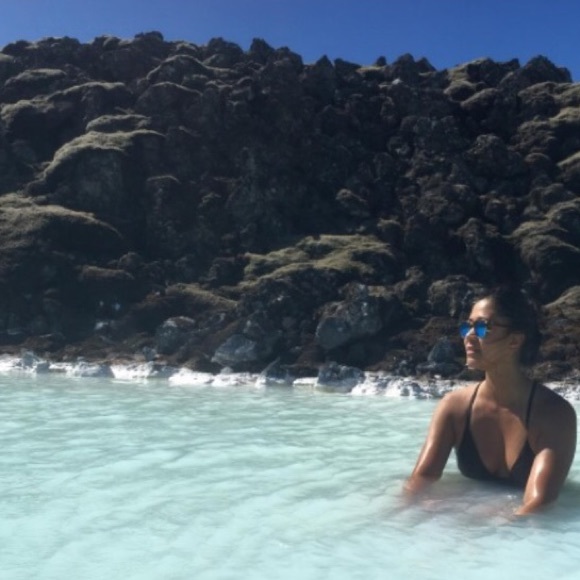 Meet your Posher, Michelle - Picture 1 of 1